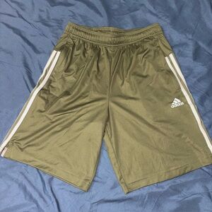 Mens adidas olive green shorts size small EUC